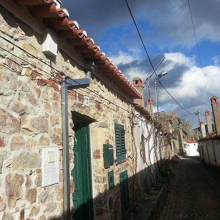 Casa Do Alecrim Villa Penha Garcia Eksteriør billede